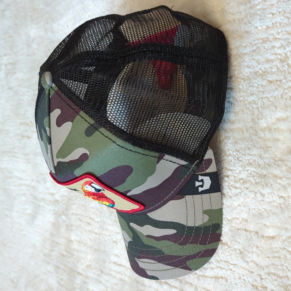 Goorin Bros Red Neck Animal Farm Snapback Trucker Hat - Picture 3 of 6